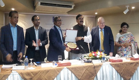 চট্টগ্রাম বন্দর আরও এক ধাপ এগিয়েছে : নৌমন্ত্রী
