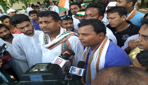 রাফায়েল বিমান দুর্নীতি নিয়ে আজ রাজভবন অভিযান করে ত্রিপুরা যুব কংগ্রেস