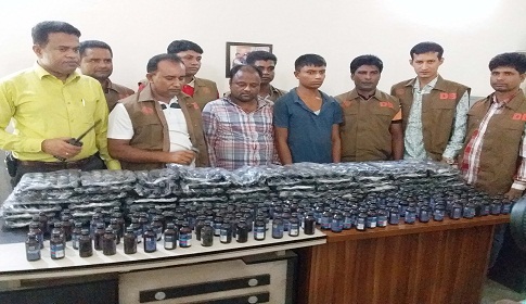টাঙ্গাইল ফেনসিডিলসহ শীর্ষ দুই মাদক ব্যবসায়ী গ্রেফতার