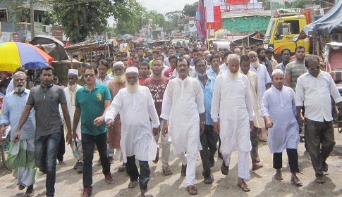 গ্রেনেড হামলা মামলার রায়কে স্বাগত জানিয়ে গৌরীপুরে এমপি প্রার্থী রফিকের আনন্দ মিছিল