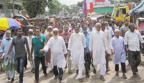 গ্রেনেড হামলা মামলার রায়কে স্বাগত জানিয়ে গৌরীপুরে এমপি প্রার্থী রফিকের আনন্দ মিছিল