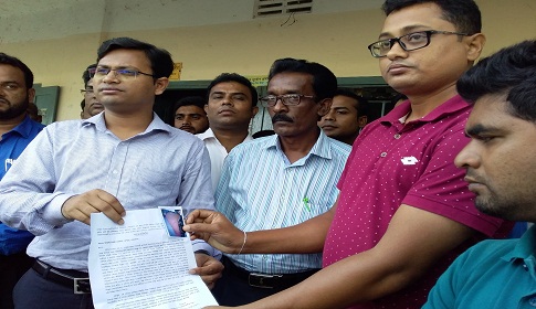 কেন্দুয়ায় প্রথম শ্রেণীর ছাত্রীকে বেত্রাঘাত, প্রধান শিক্ষকের শাস্তি দাবি