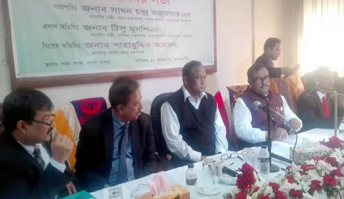 চাল ব্যবসায়ীদের কাছে ইজ্জত রাখার দাবি খাদ্যমন্ত্রীর