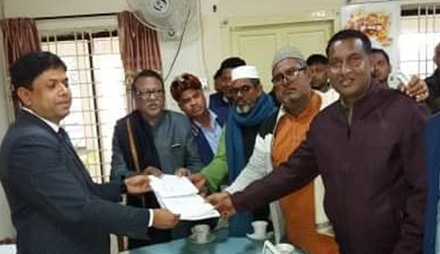 রাজারহাটে চেয়ারম্যান ও ভাইস চেয়ারম্যান পদে ১২ জনের মনোনয়ন দাখিল