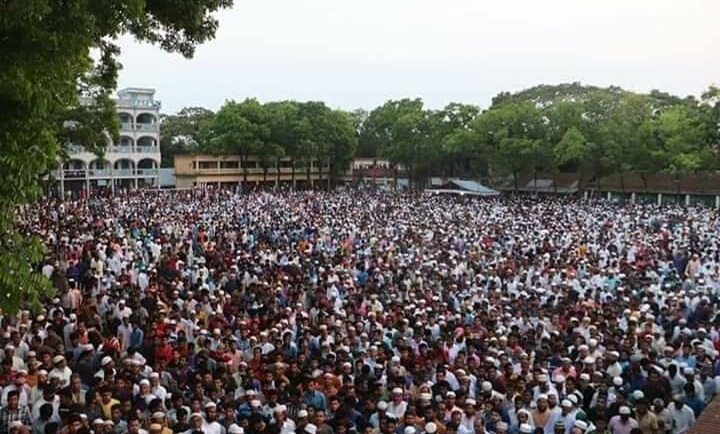 ফেনী : বলীর পাঁঠা বুলবুল উকিল, ধোয়া তুলসী পাতা রুহুল আমিন!