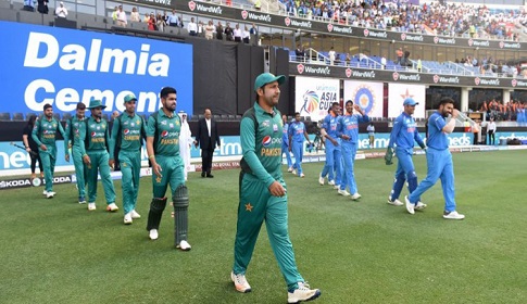 ভারত-পাকিস্তান লড়াইয়ে ব্যাটে বলে সেরা যারা