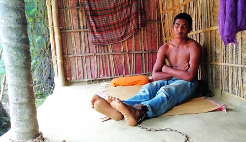 ১১ বছর ধরে শিকলবন্দি জীবন কিশোর মুন্নার