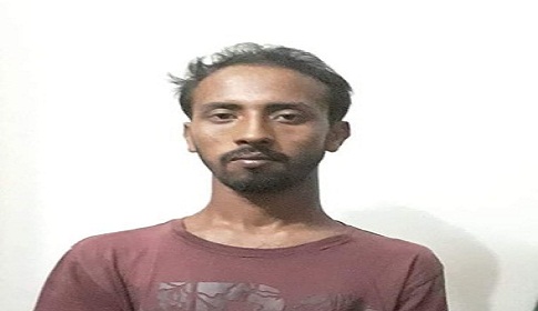 গৌরীপুরে ছেলেধরা সন্দেহে যুবককে গণধোলাই দিয়ে পুলিশে সোপর্দ
