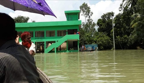 নাগরপুরে বন্যায় ৯২টি শিক্ষা প্রতিষ্ঠান বন্ধ