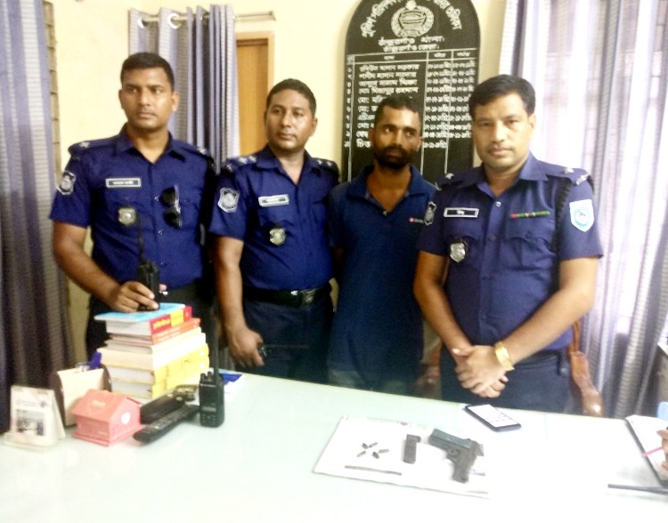 ঠাকুরগাঁওয়ে আগ্নেয়াস্ত্রসহ যুবক আটক