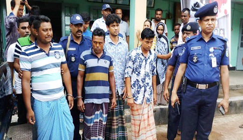 ঈদের বাসের যাত্রাবিরতিতে গৃহবধূকে গণধর্ষণ
