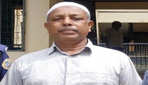 আগৈলঝাড়ায় পলাতক বিএনপি নেতা গ্রেফতার