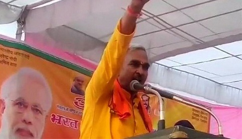 ‘হাতে দুই প্যাকেট খাবার ধরিয়ে দিয়ে বাংলাদেশে ফেরত পাঠানো হবে’