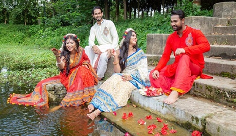 পূজায় প্রস্তুত ‘রঙ বাংলাদেশ’