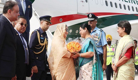 নয়াদিল্লিতে প্রধানমন্ত্রী