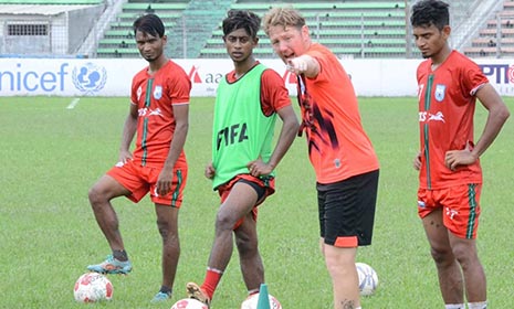 সন্ধ্যায় মহা গুরুত্বপূর্ণ ম্যাচ বাংলাদেশের