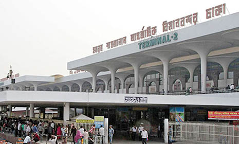 ধরপাকড় অব্যাহত, সৌদি থেকে ফিরলেন আরও ৯৩ জন