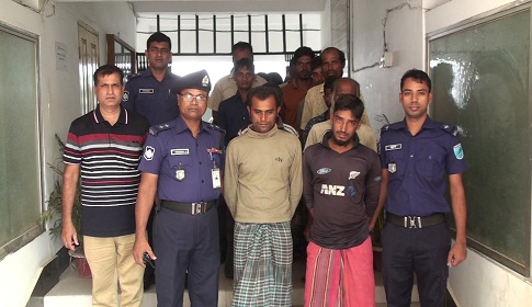 টাঙ্গাইলে ইলিশ মাছ ধরায় জেলেদের জেল জরিমানা