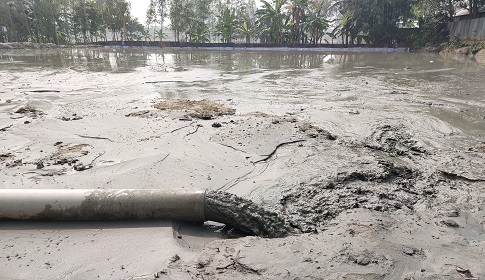 মাদারগঞ্জে কর্মসৃজন কর্মসূচিতে পুকুর চুরি