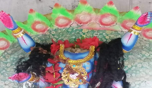 টাঙ্গাইলে কালীমন্দিরে তালা ভেঙে ৬টি প্রতিমা ভাংচুর