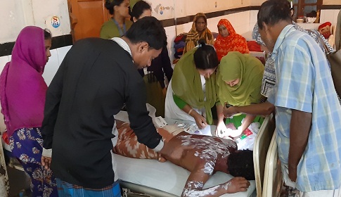 জমি নিয়ে বিরোধ : ইটভাটা শমিককে এসিডে ঝলসে দিয়েছে প্রতিপক্ষরা