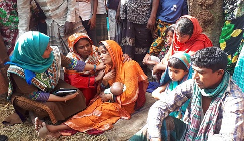 ঈশ্বরগঞ্জে অগ্নিদগ্ধ হয়ে ঘুমন্ত শিশুর মৃত্যু, পরিবারের পাশে প্রশাসন