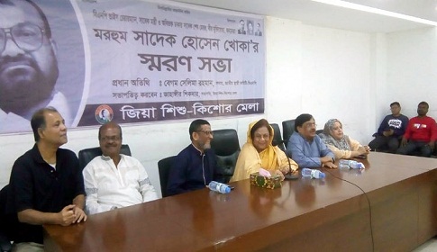 সময় শেষ বুঝে সরকার লুটেপুটে খাচ্ছে : সেলিমা