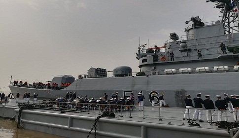 চীনে নির্মিত বাংলাদেশ নৌবাহিনীর নতুন দুটি যুদ্ধ জাহাজ দেশে এসেছে