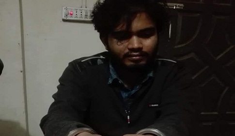 সাভারে ইয়াবাসহ মাদক ব্যবসায়ী আটক