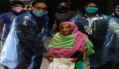 দিনাজপুরে করোনাভাইরাস পরিস্থিতি মোকাবেলায় চ্যানেল আইয়ের উদ্যোগে খাদ্য সামগ্রী বিতরণ