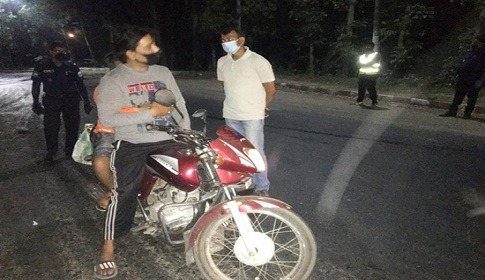 ঈশ্বরদীতে সাঁড়াশি অভিযান চলছে