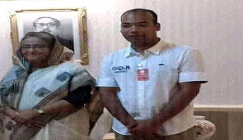 উলুখাগড়ারা দখল নেয় পরিশ্রমের ফসল