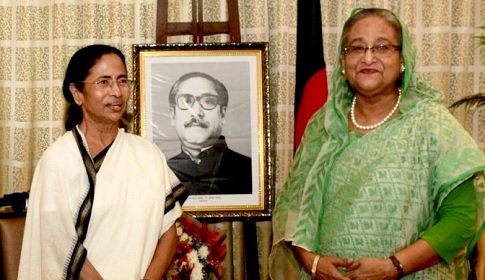 আম্ফান : মমতাকে ফোন করে খোঁজখবর নিলেন প্রধানমন্ত্রী