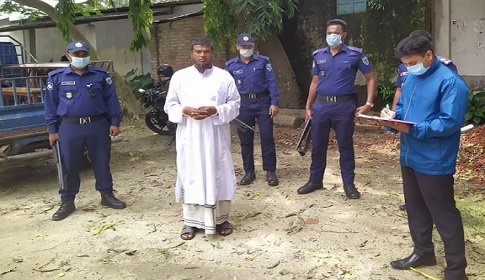 প্রধানমন্ত্রীর দেয়া মসজিদের অনুদান আত্মসাৎ, খতিবের ৬ মাসের জেল