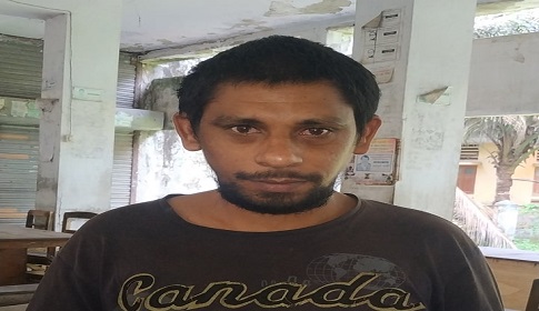 নরসিংদীর গ্রামের বাড়ীতে ফিরতে চায় প্রতিবন্ধী যুবক মাসুম