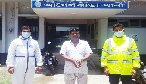 আগৈলঝাড়ায় ইয়াবাসহ মাদক ব্যবসায়ী গ্রেফতার