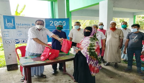আমতলীতে কোরবানীর মাংস পেল ৫২৫ এতিম ও হতদরিদ্র পরিবার