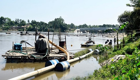 দিনাজপুরে বালু উত্তোলনের মহাযজ্ঞ