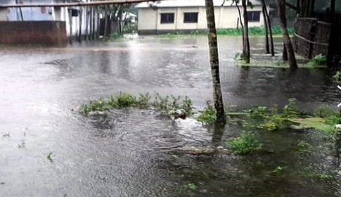 তেঁতুলিয়ায় ২০৮ মিলিমিটার বৃষ্টিপাত রেকর্ড