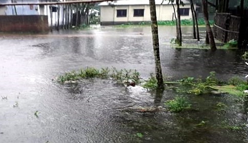 তেঁতুলিয়ায় ২০৮ মিলিমিটার বৃষ্টিপাত রেকর্ড