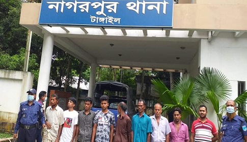 নাগরপুরে আট জুয়াড়ি আটক