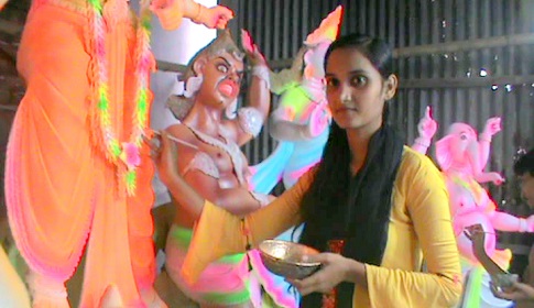 ধামরাইয়ে ১৬১ টি মন্দিরে প্রতিমা গড়া ও আয়োজনের প্রস্তুতি চলছে