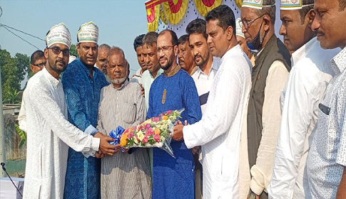 দৌলতদিয়া ঘাটে কৃষক লীগ নেতা নূরে আলম সিদ্দিকি সংবর্ধিত