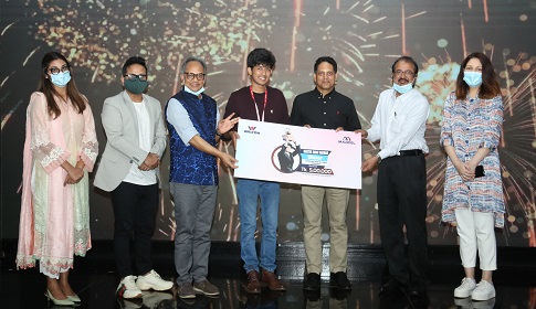 আন্তর্জাতিক শিশু শান্তি পুরস্কার বিজয়ী সাদাতকে সংর্বধনা দিলো ওয়ালটন