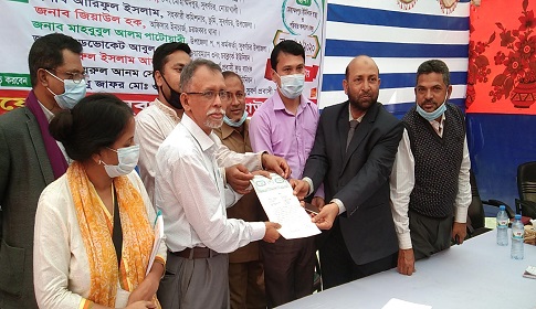 প্রসব সেবা চালু রাখতে সুবর্ণ প্রবাসী ফাউন্ডেশনের চুক্তিপত্র হস্তান্তর
