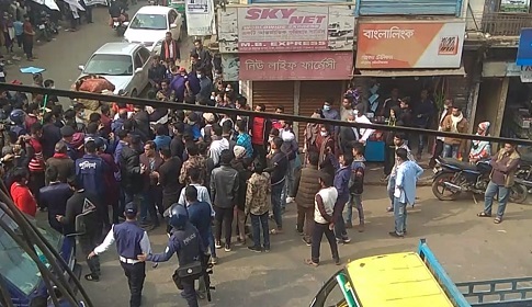 মৌলভীবাজারে পলিটেকনিক শিক্ষার্থীদের শান্তিপূর্ণ আন্দোলনে বাধা দেয়ার অভিযোগ