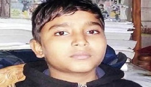 ছোট ভাইয়ের দায়িত্ব না নিয়ে ট্রেনে তুলে দিলেন ভাই-ভাবি!
