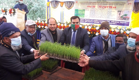রাণীশংকৈলে সমলয় প্রযুক্তি-তে চাষাবাদের উদ্বোধন করলেন ডিসি