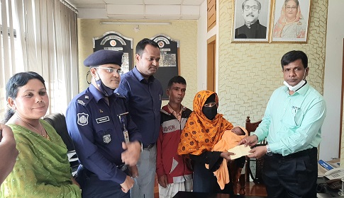 সুদের টাকা শোধ করতেই ২২ দিনের চাঁদনীকে বিক্রি করে পিতা!