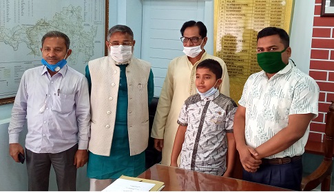 মা-বাবা হারা শিশু রফিকুলকে পুনরায় ইউএনওর কাছে হস্তান্তর